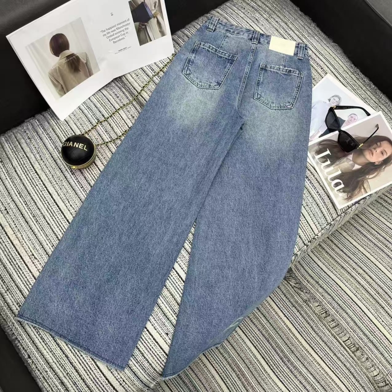 Ch**el jeans